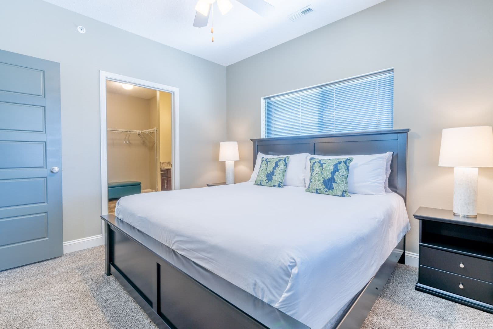 West Des Moines Apartment: 8350 Cascade Avenue