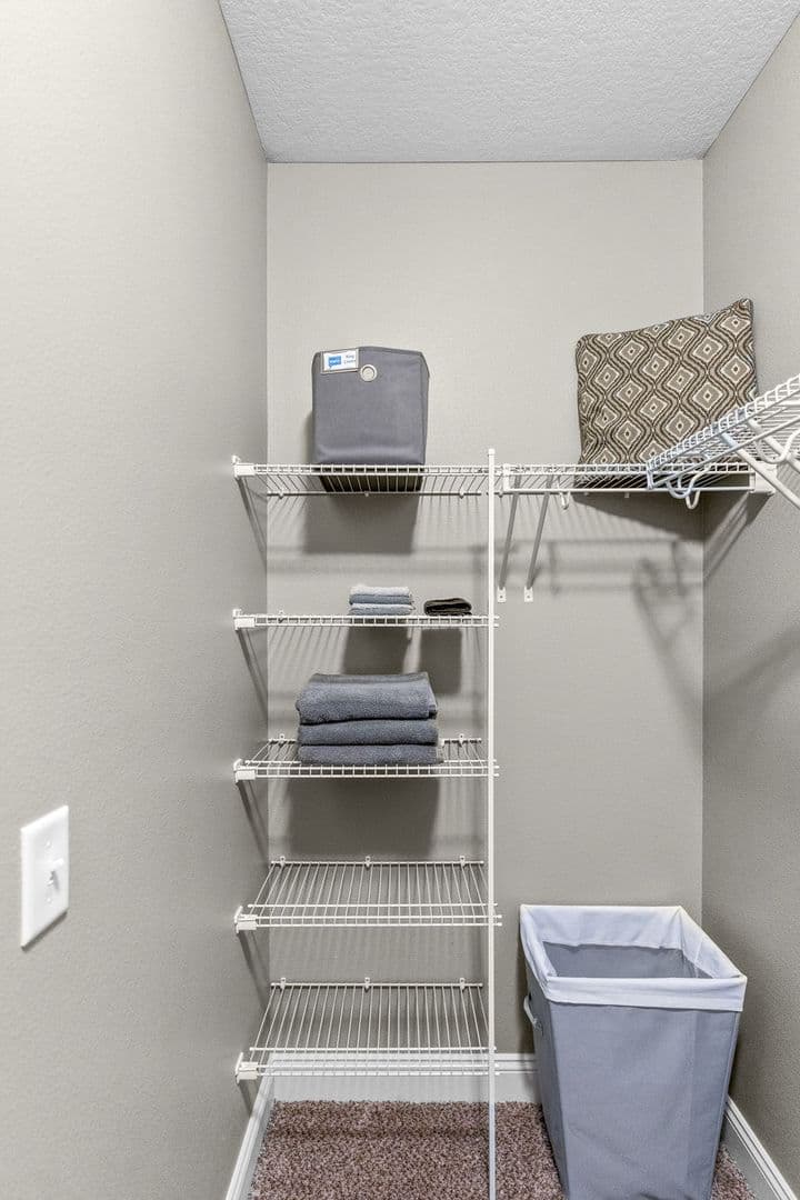 West Des Moines Apartment: 8350 Cascade Avenue