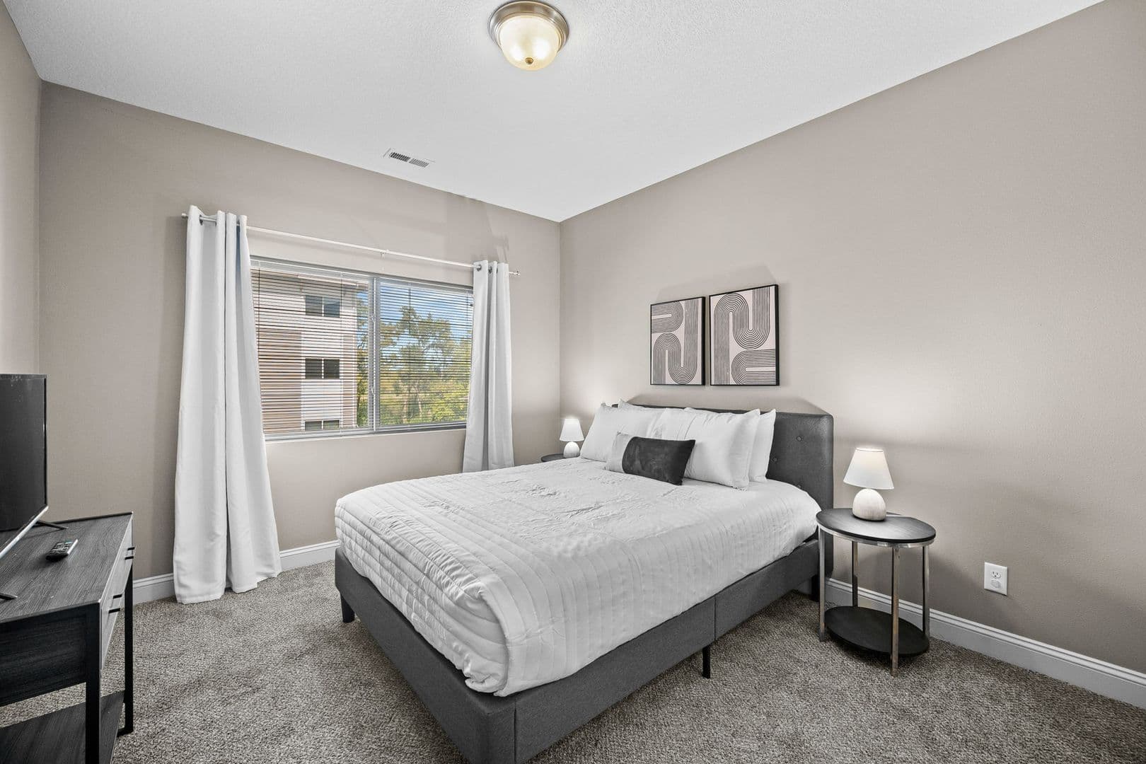 West Des Moines Apartment: 8350 Cascade Avenue
