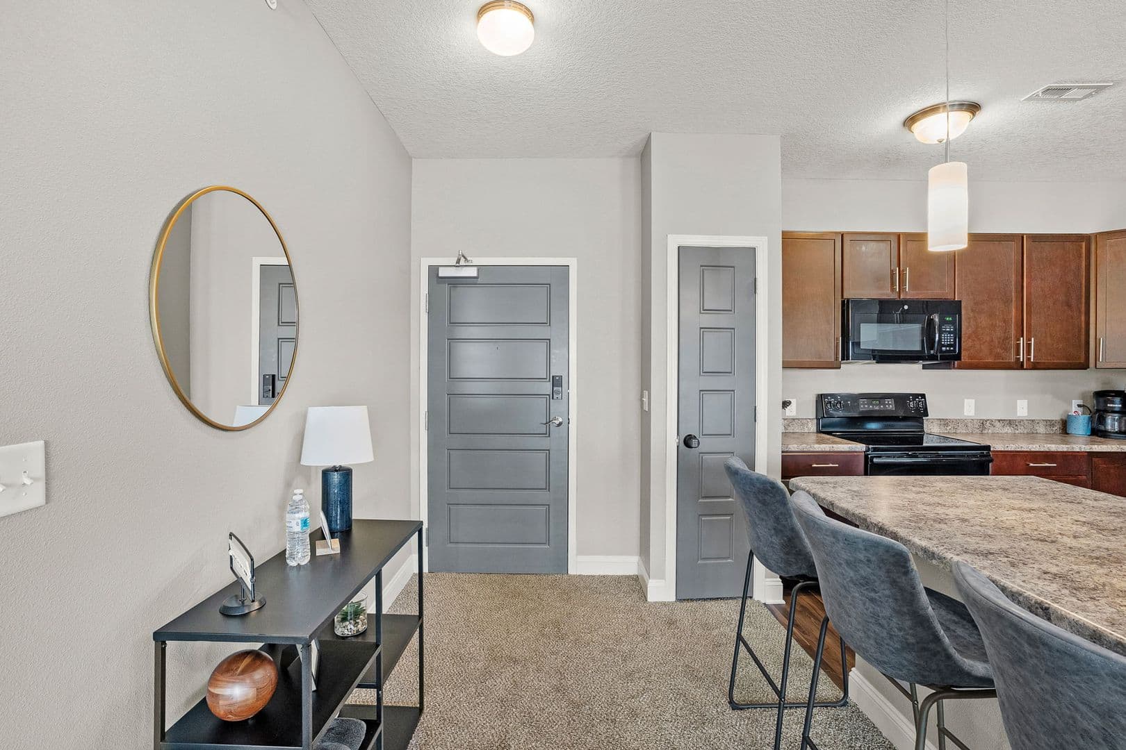 West Des Moines Apartment: 8350 Cascade Avenue