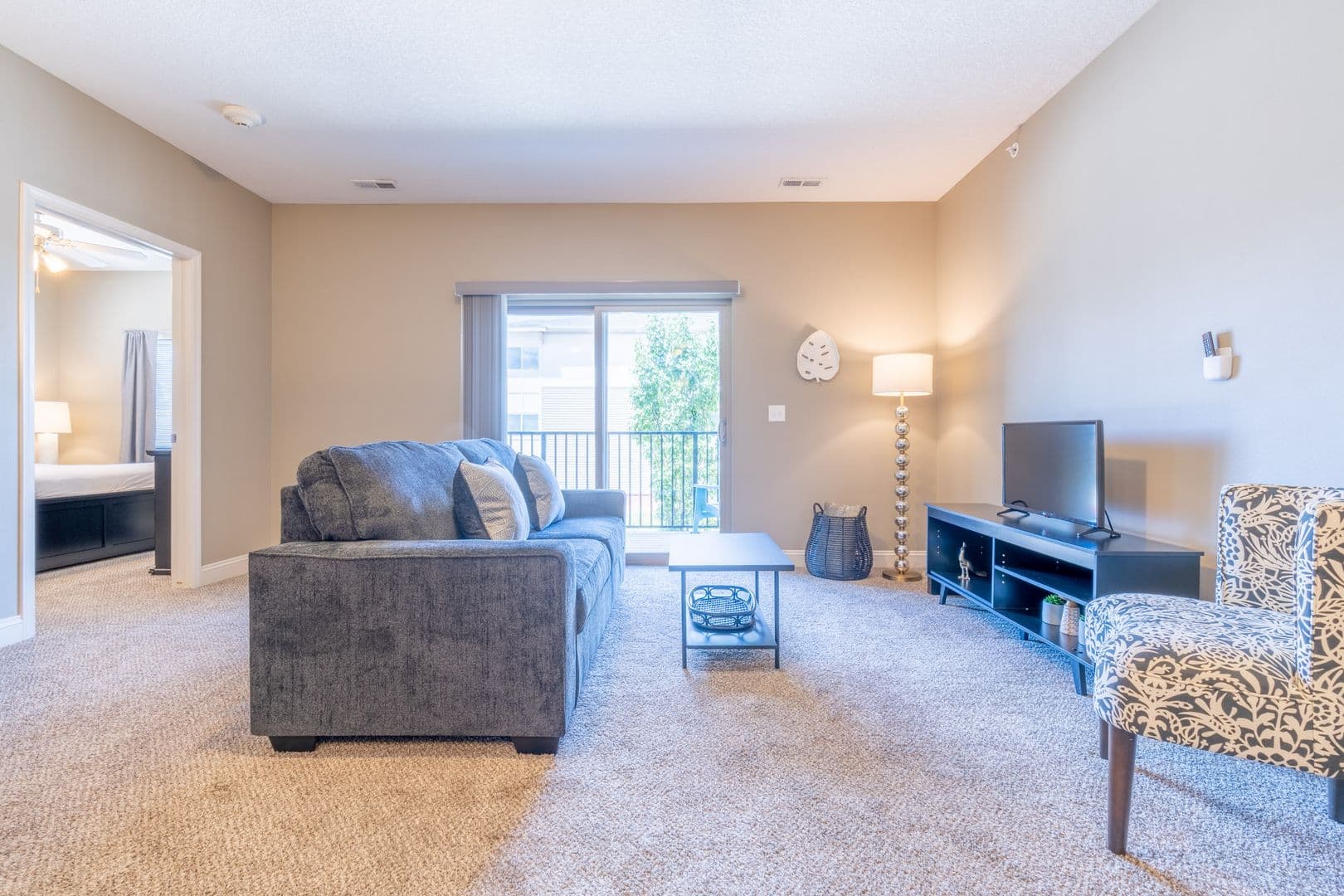 West Des Moines Apartment: 8350 Cascade Avenue