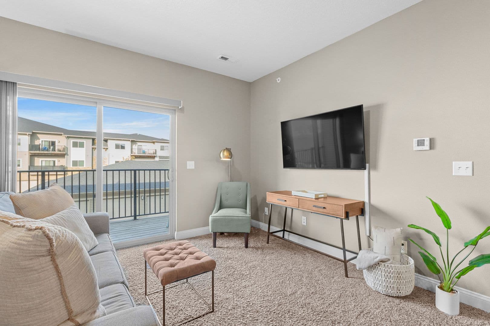 West Des Moines Apartment: 8350 Cascade Avenue