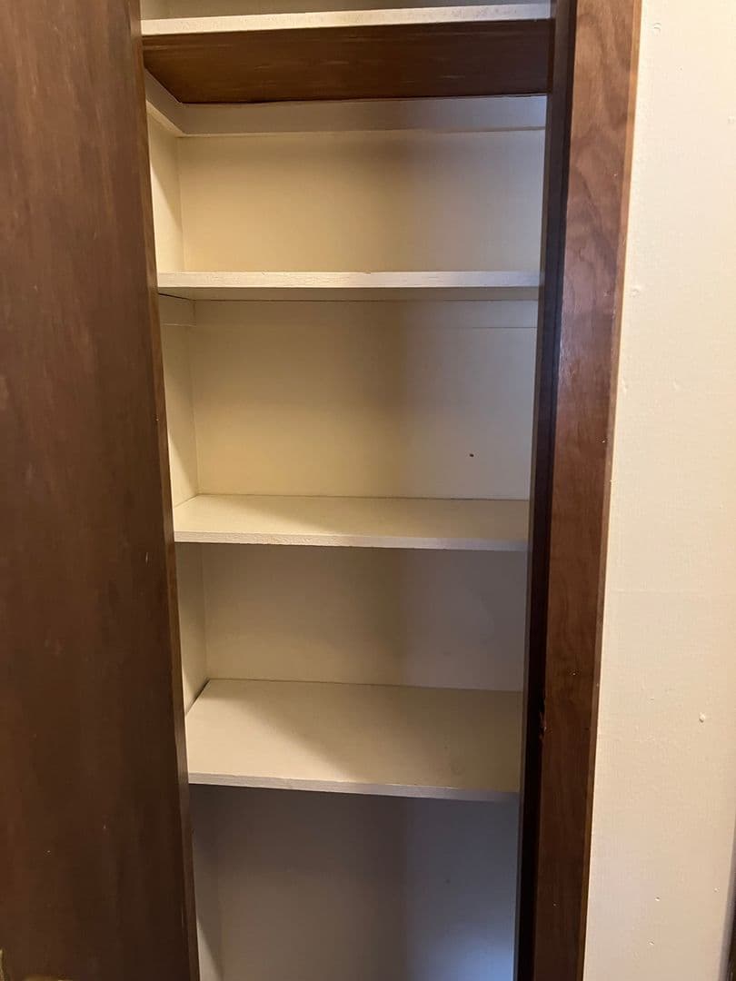 Des Moines Apartment: 6316 Urbandale Ave