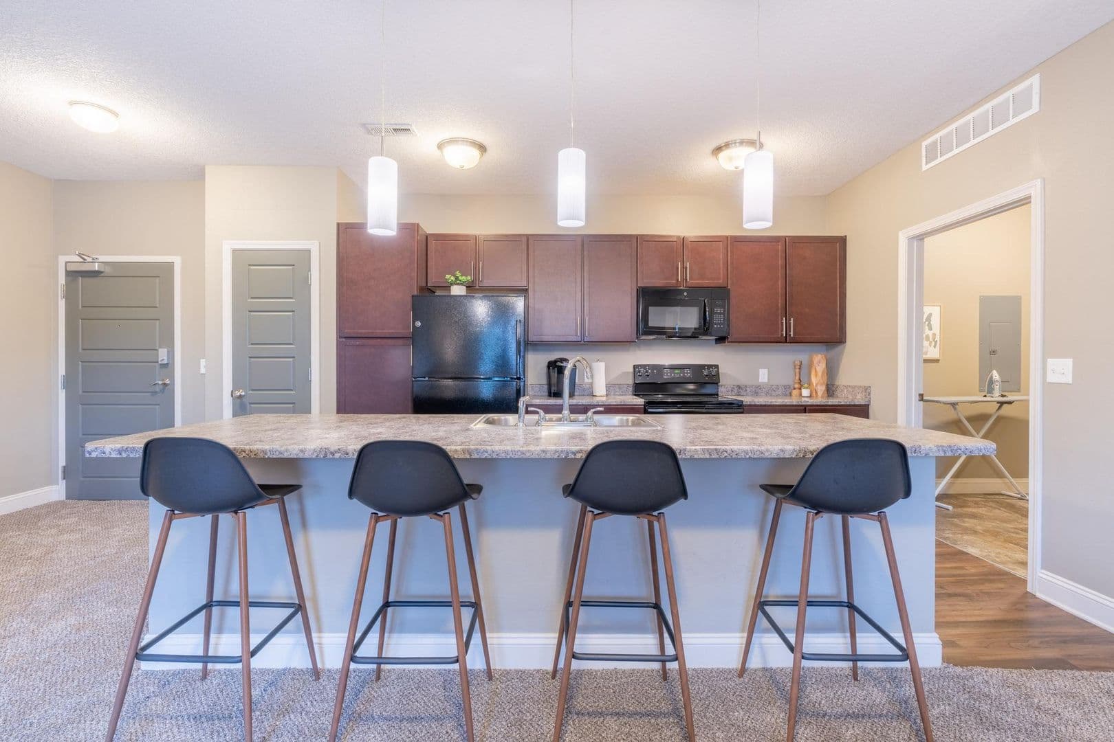 West Des Moines Apartment: 8350 Cascade Avenue