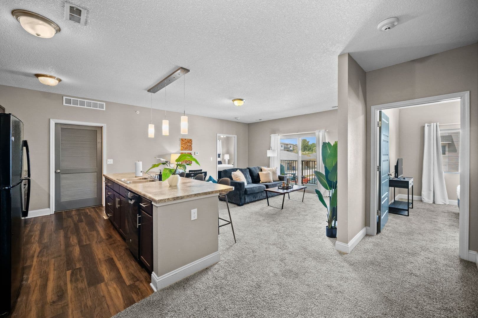 West Des Moines Apartment: 8350 Cascade Avenue