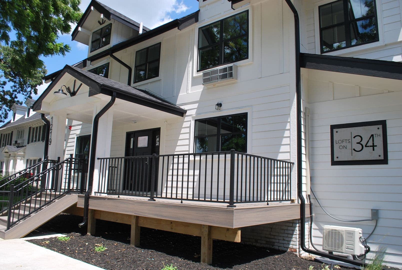 Des Moines Apartment: 1219 34th Street