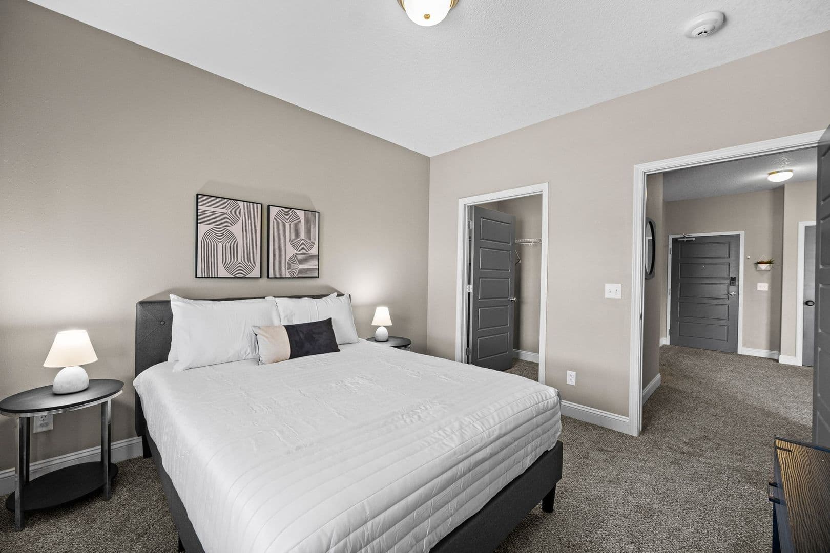 West Des Moines Apartment: 8350 Cascade Avenue