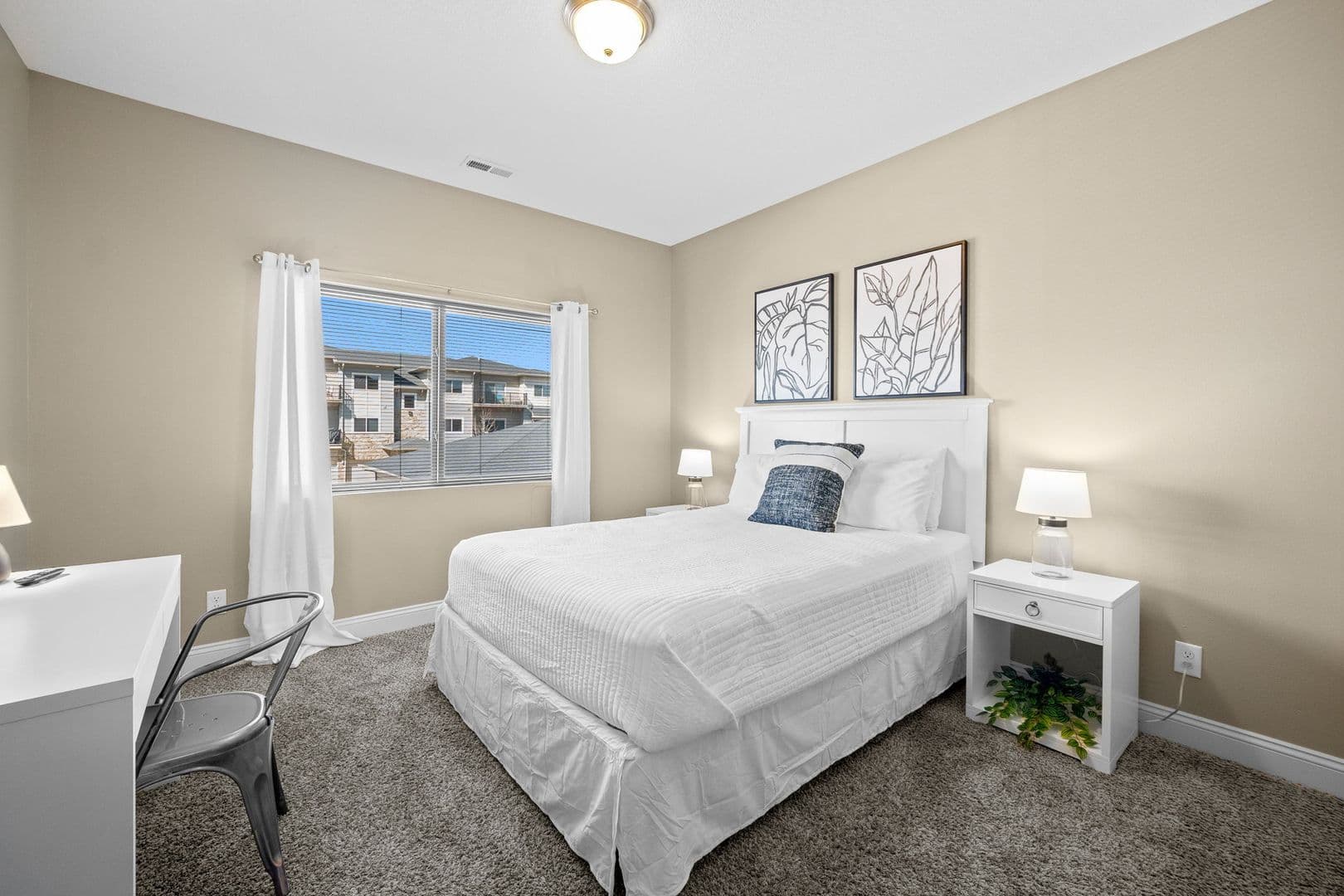 West Des Moines Apartment: 8350 Cascade Avenue