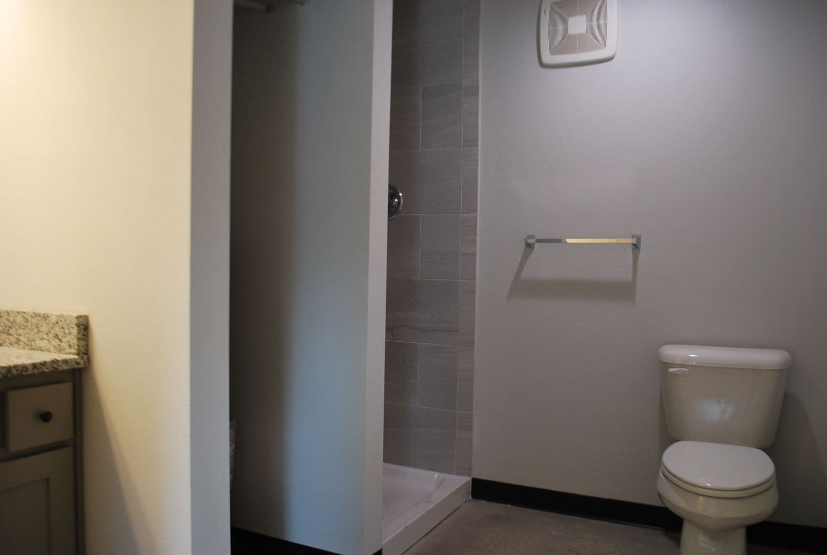 Des Moines Apartment: 1219 34th Street