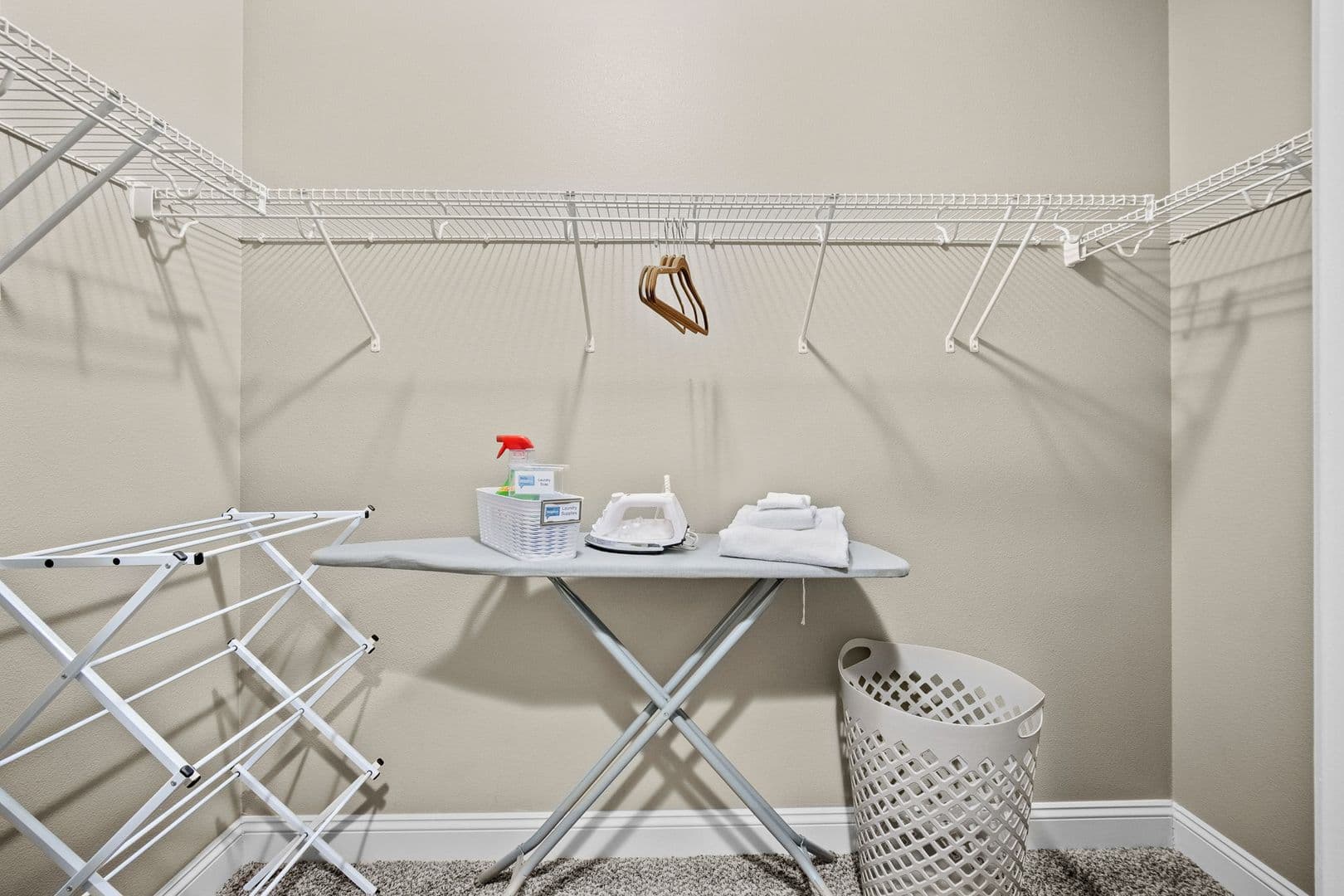 West Des Moines Apartment: 8350 Cascade Avenue