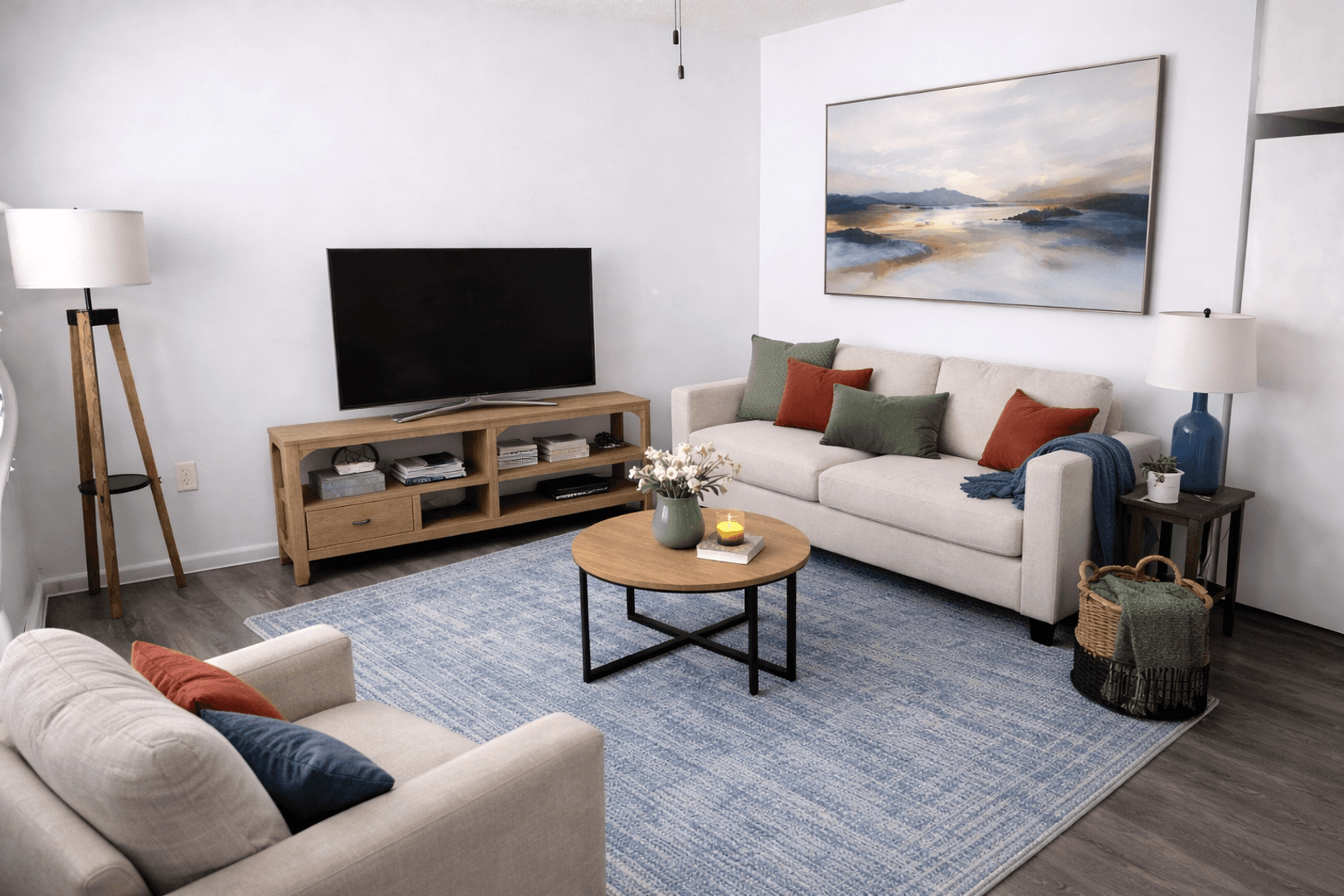 Des Moines Apartment: 1204 Hartford Ave