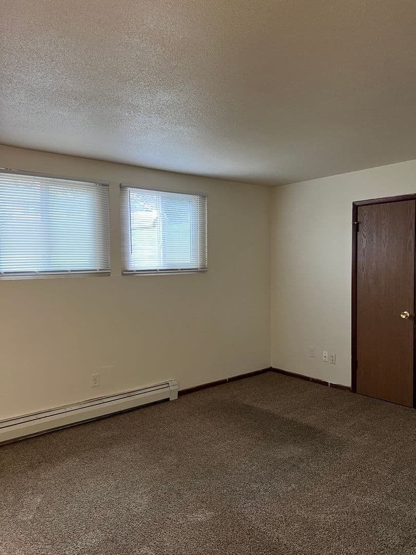 Des Moines Apartment: 701/711/801 Loomis Ave