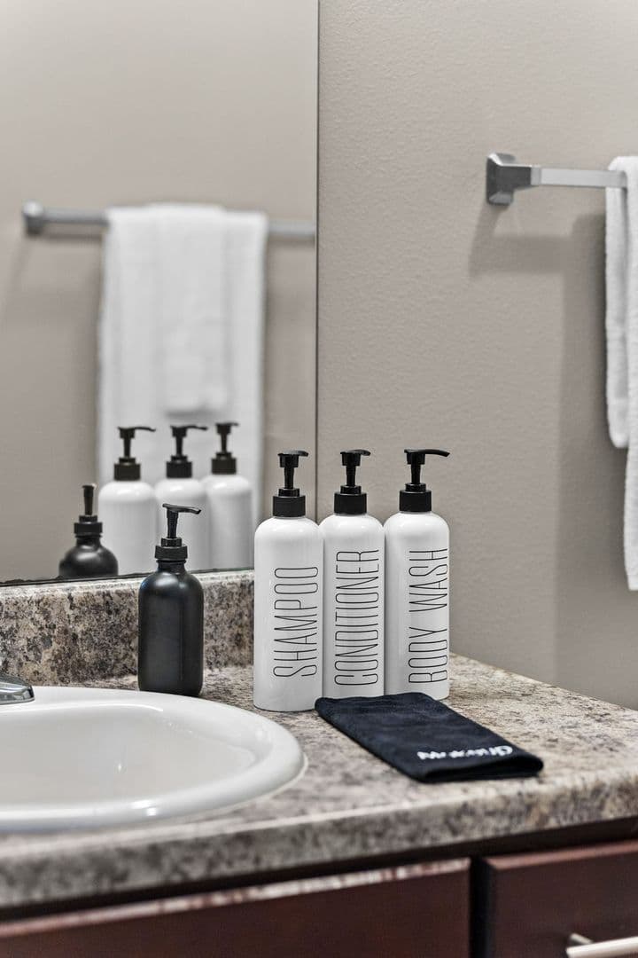 West Des Moines Apartment: 8350 Cascade Avenue