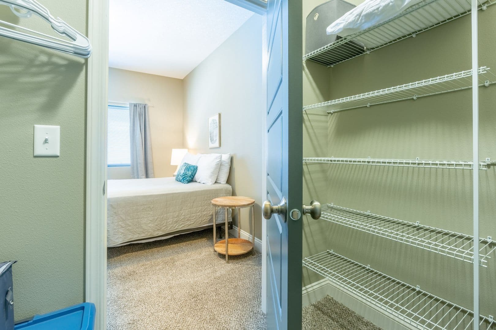 West Des Moines Apartment: 8350 Cascade Avenue