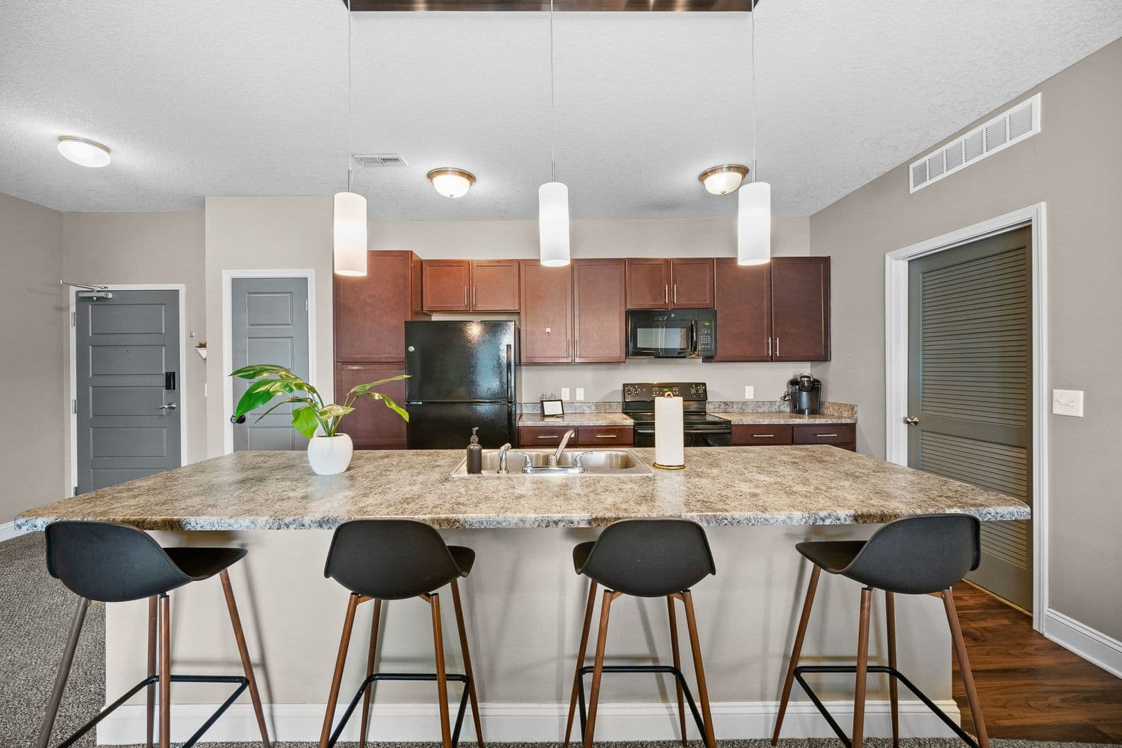 West Des Moines Apartment: 8350 Cascade Avenue