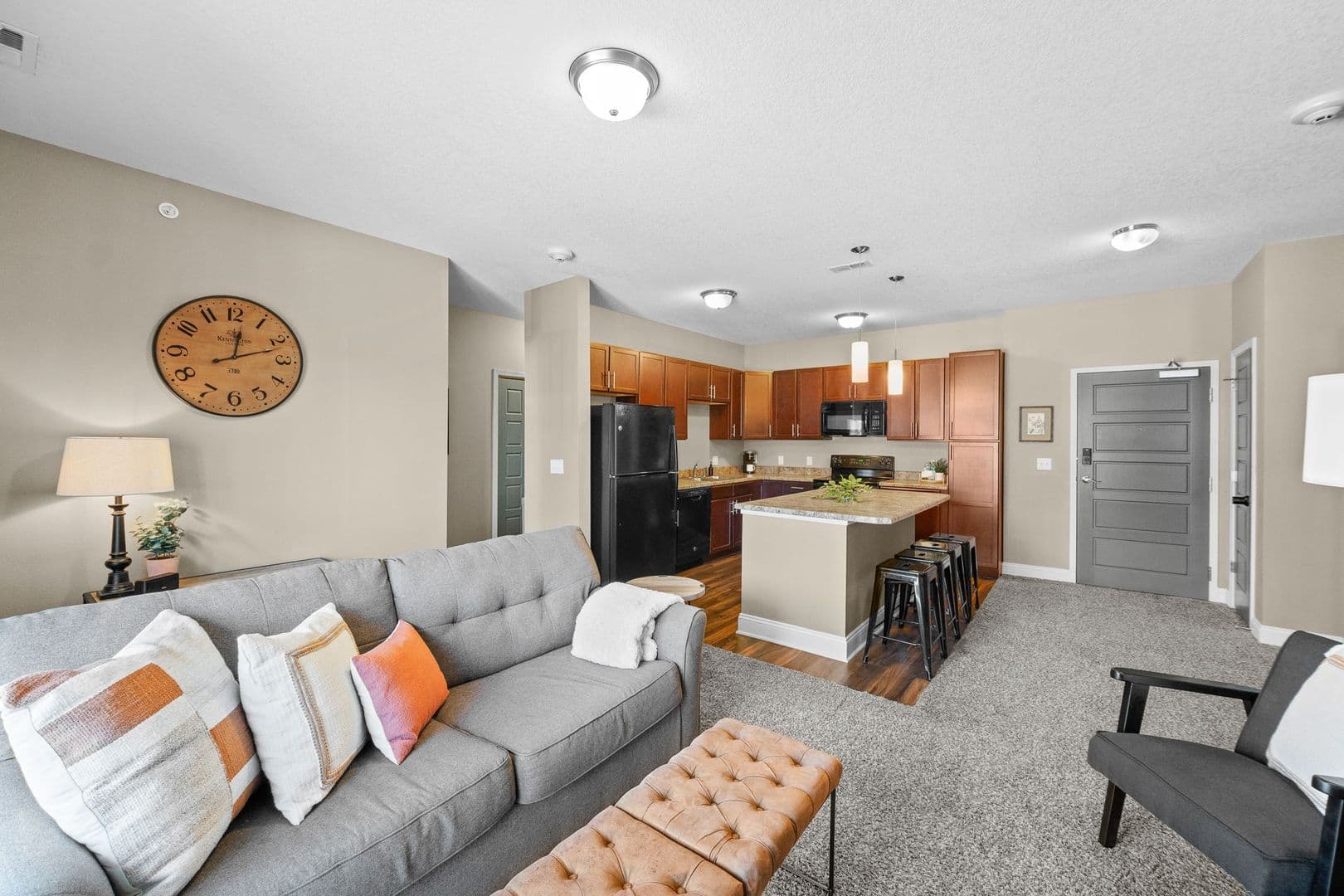 West Des Moines Apartment: 8350 Cascade Avenue
