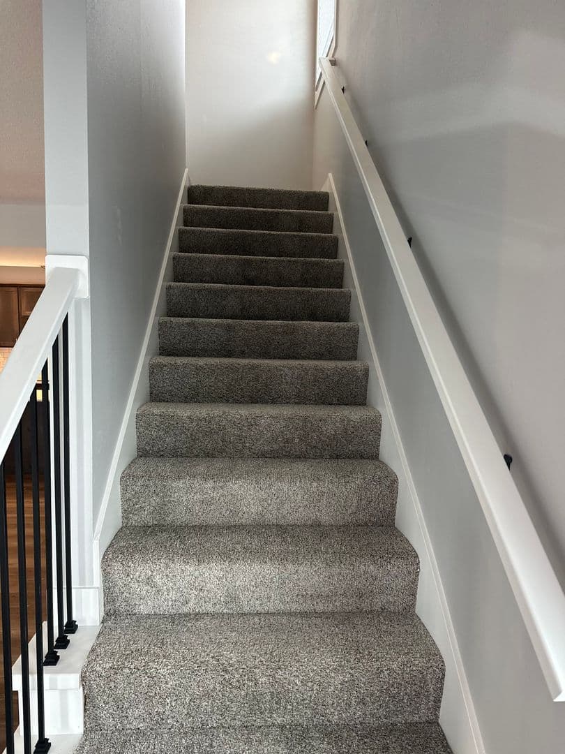 Creston Apartment: 701 West Adams
