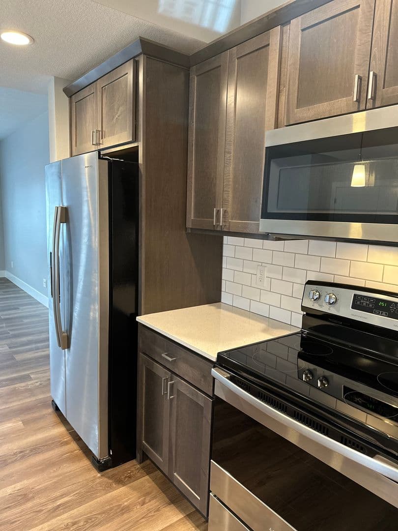 Creston Apartment: 701 West Adams