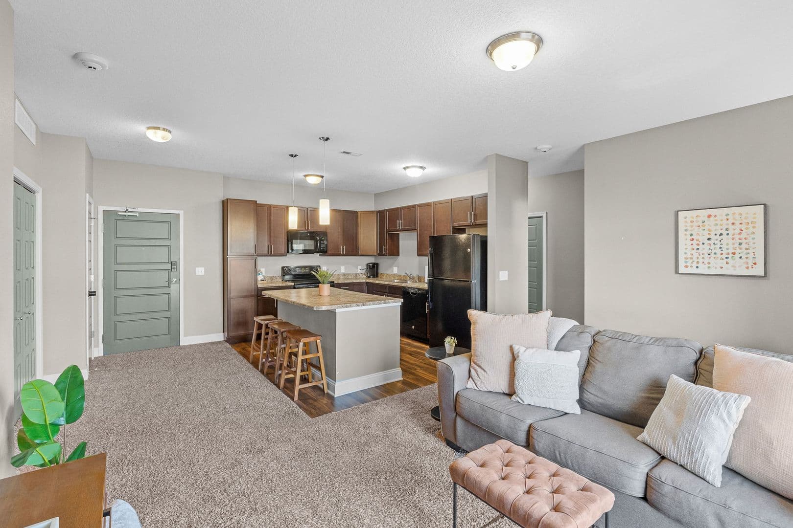 West Des Moines Apartment: 8350 Cascade Avenue