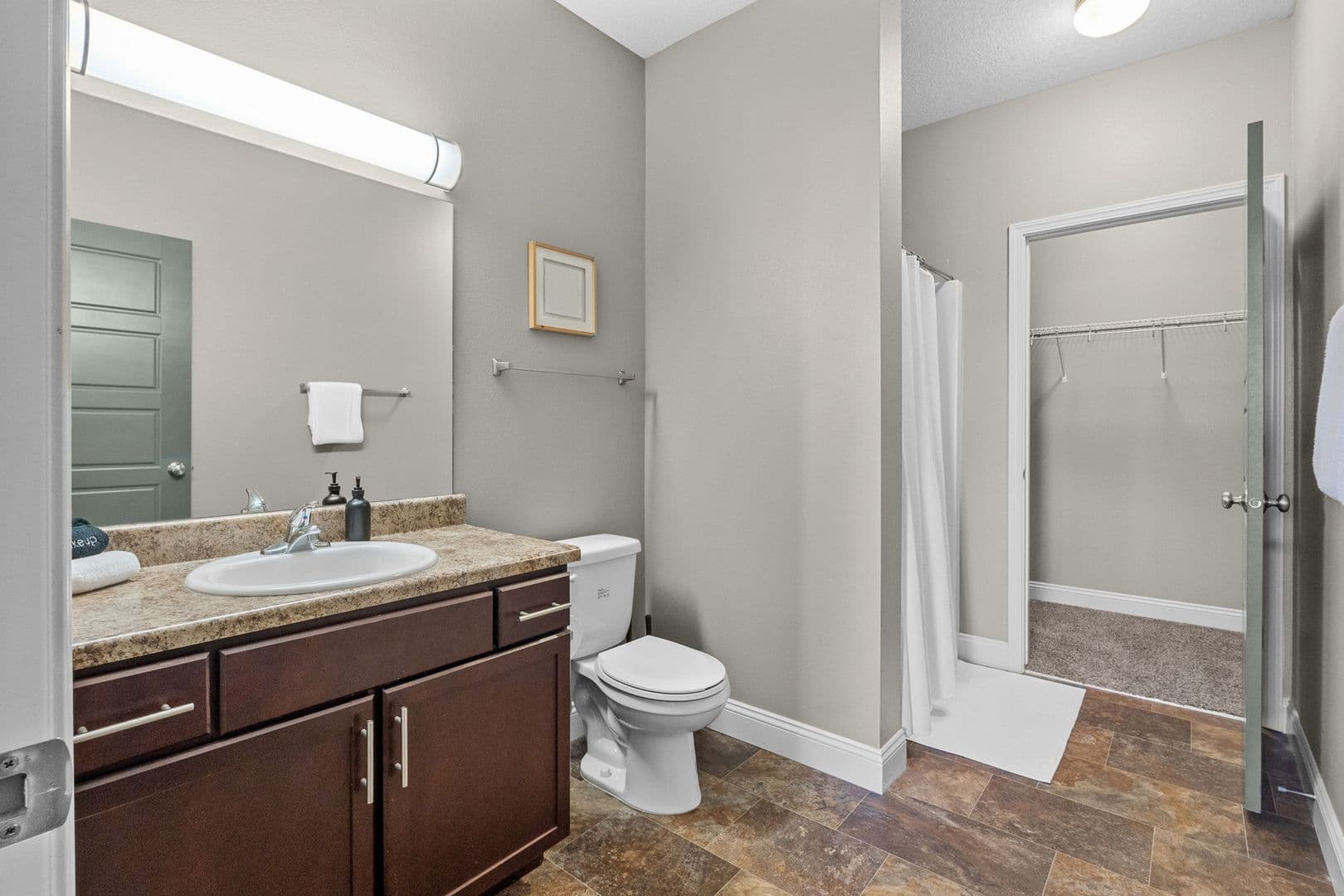 West Des Moines Apartment: 8350 Cascade Avenue