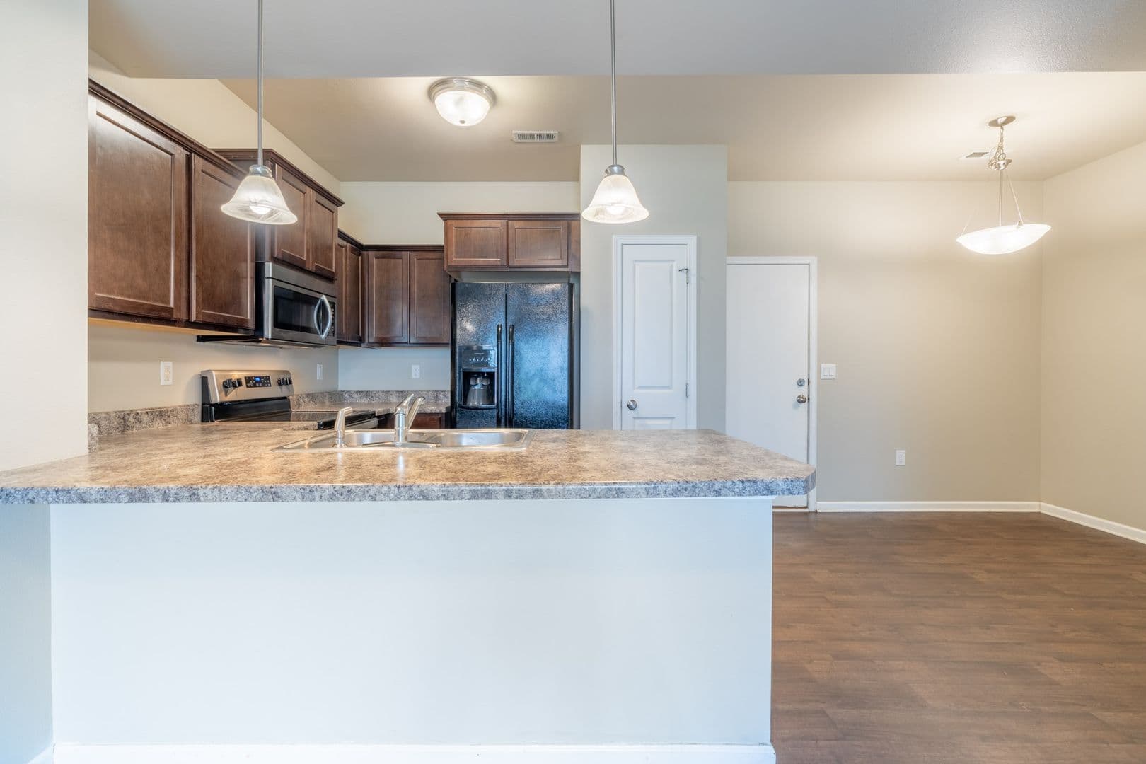 Johnston Townhome: 6813 Jack London DR