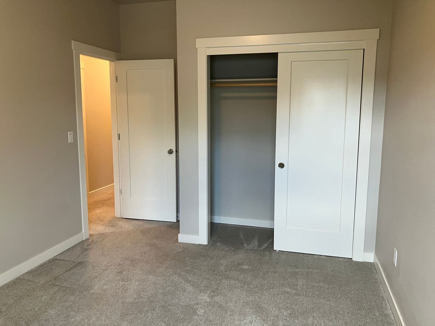 Salem House: 3731 Village Center Dr