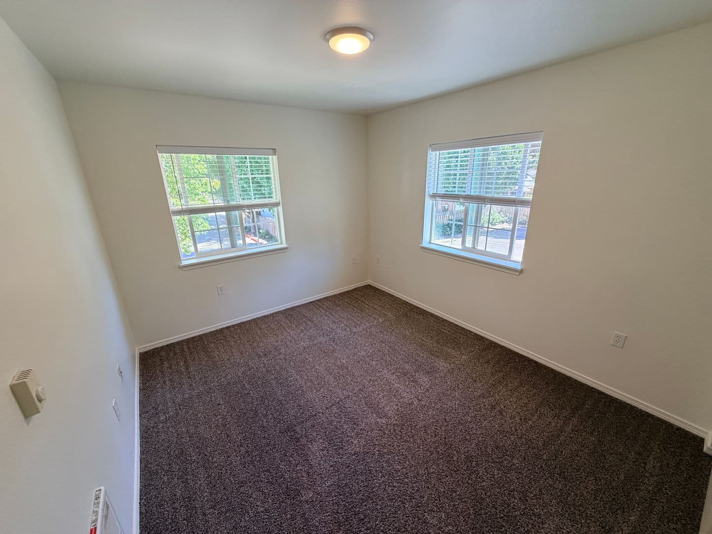 Keizer Apartment: 4995 Delight St N #201