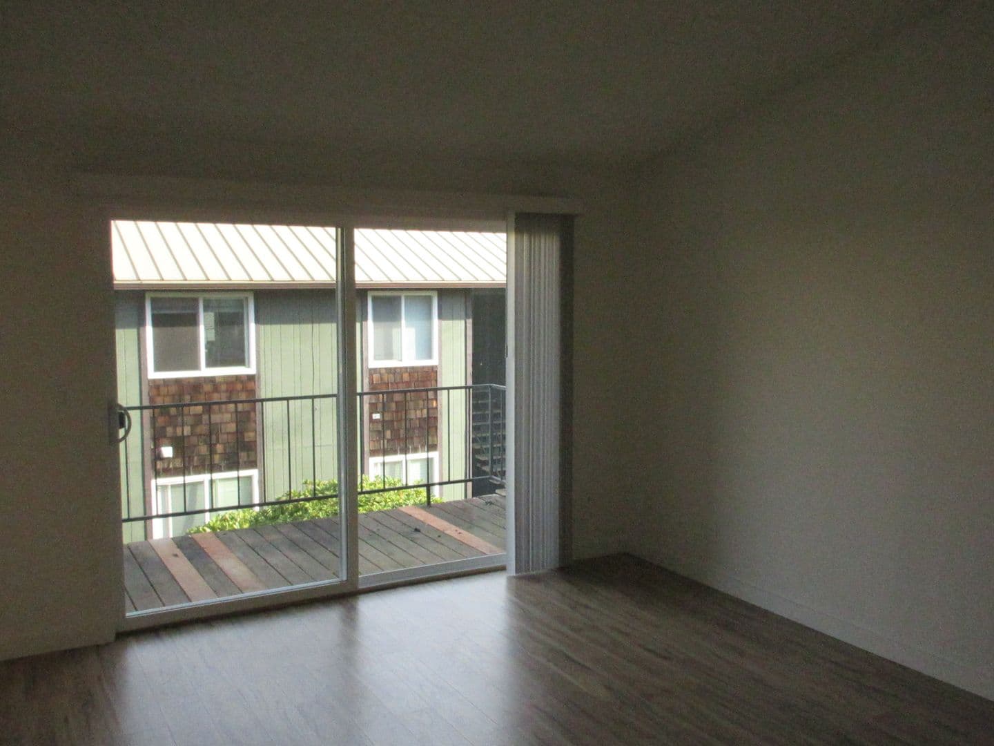Salem Apartment: 1563 Commercial Street SE