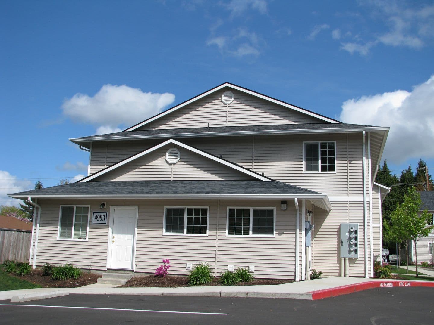 Keizer Apartment: 4997 Delight St N #202