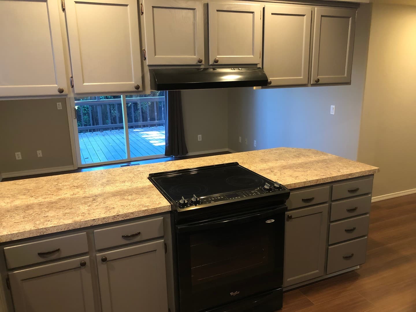 Salem House: 5679 Moonstone Loop SE
