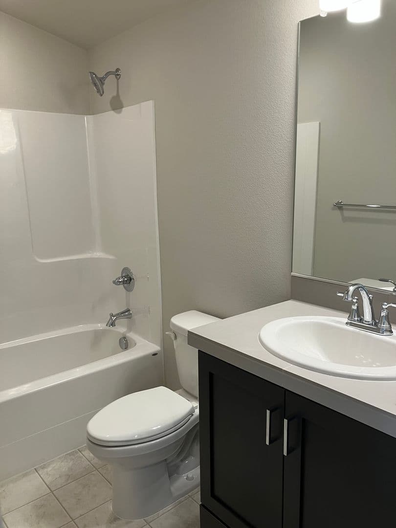 Salem House: 3731 Village Center Dr