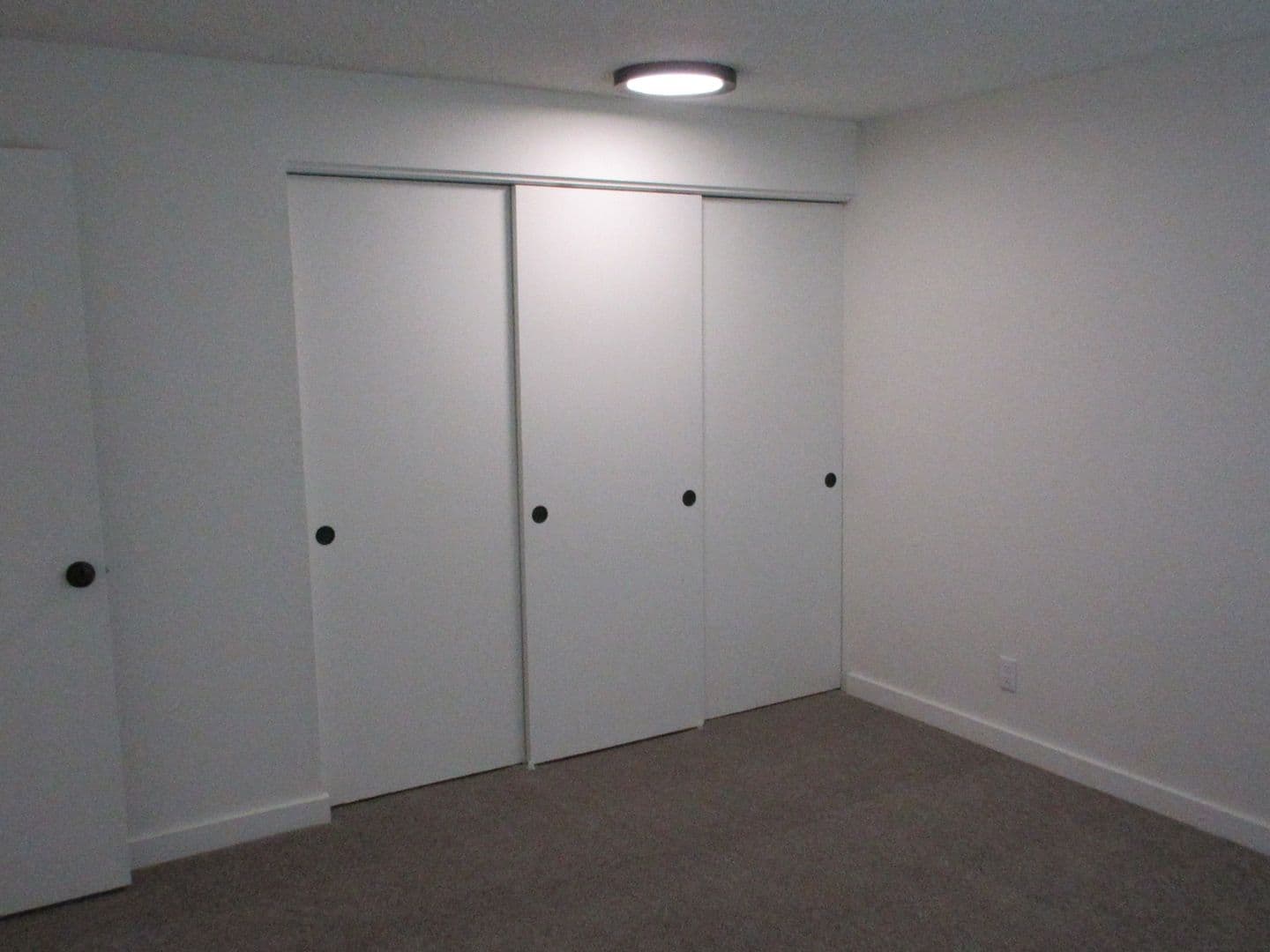 Salem Apartment: 1563 Commercial Street SE