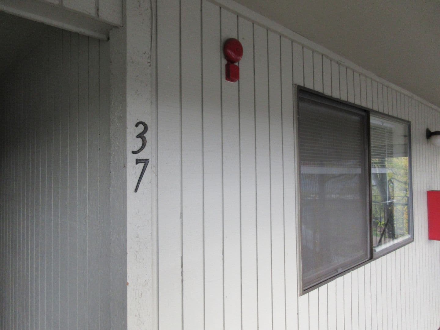 Salem Apartment: 728 Church Street NE #37