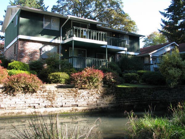 Salem Apartment: 1113 Waller St SE