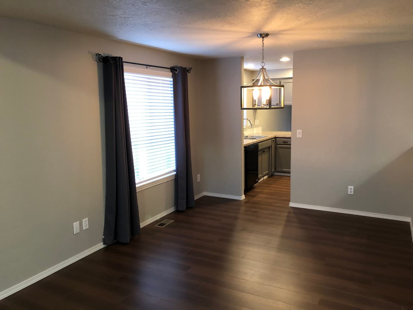 Salem House: 5679 Moonstone Loop SE