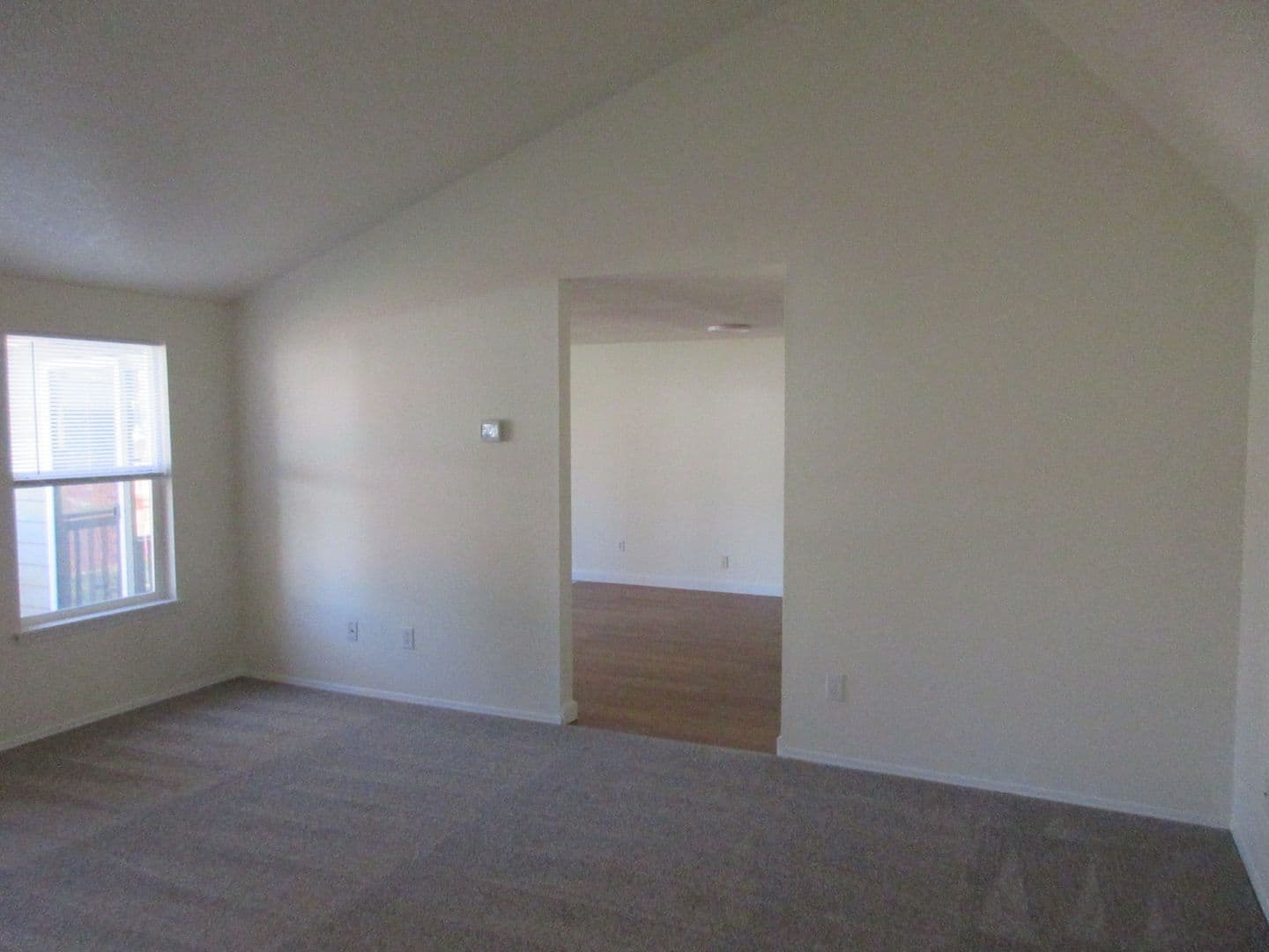 Salem House: 4273 Blazing Star Ct NE