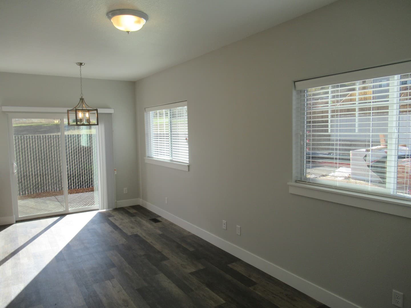 Salem Apartment: 1194 Mariel Place S