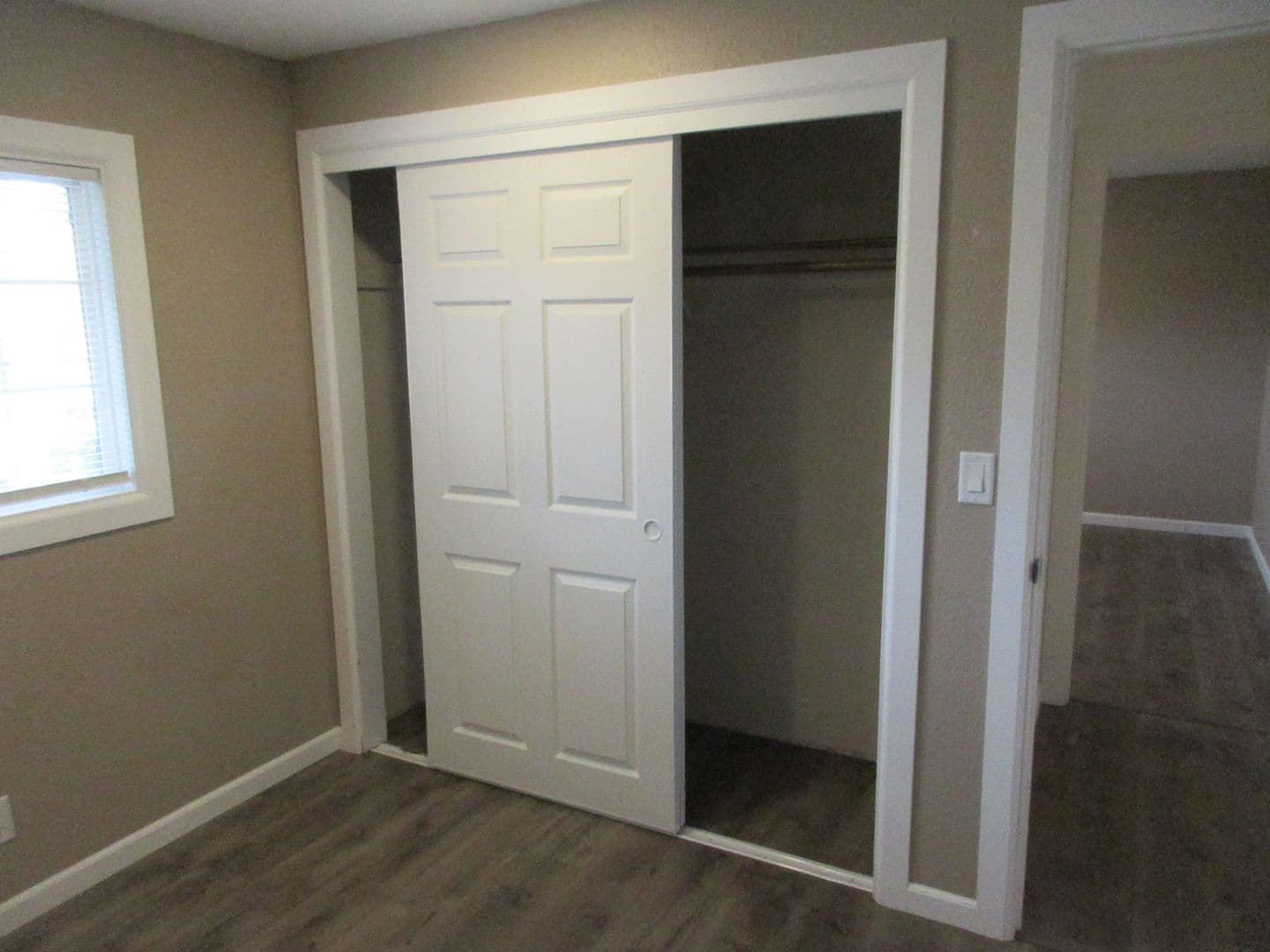 Salem House: 1340 Elser Dr SE