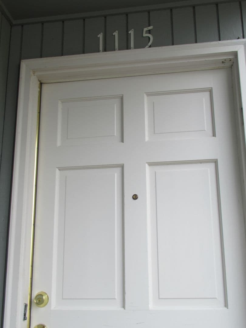 Salem Apartment: 1115 Waller St SE