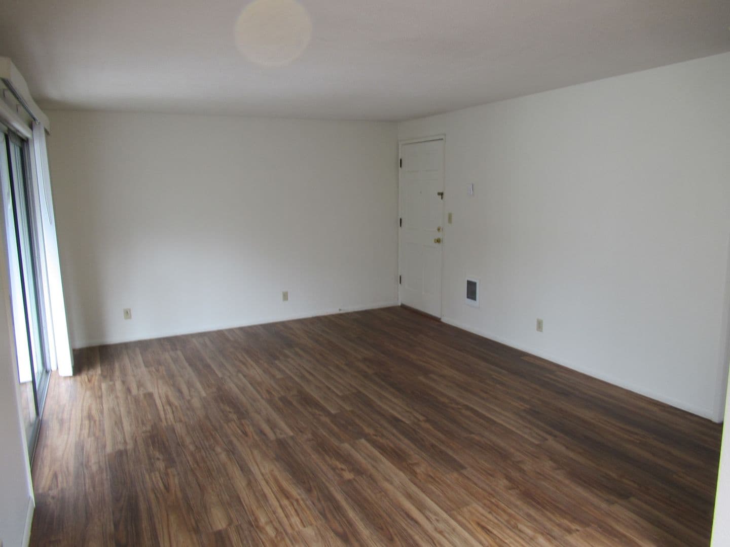 Salem Apartment: 1115 Waller St SE