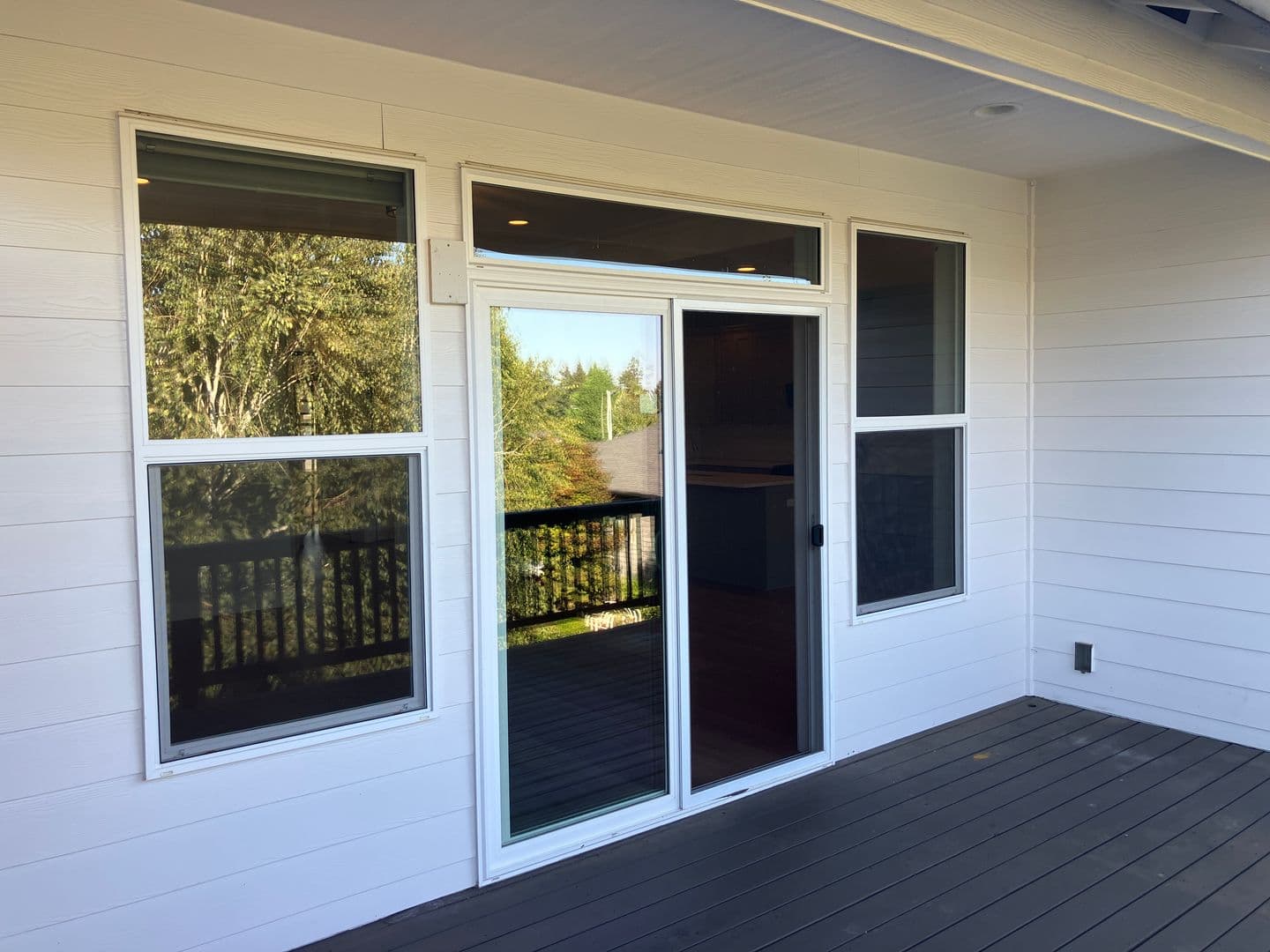 Salem House: 5724 Mt Vernon St SE