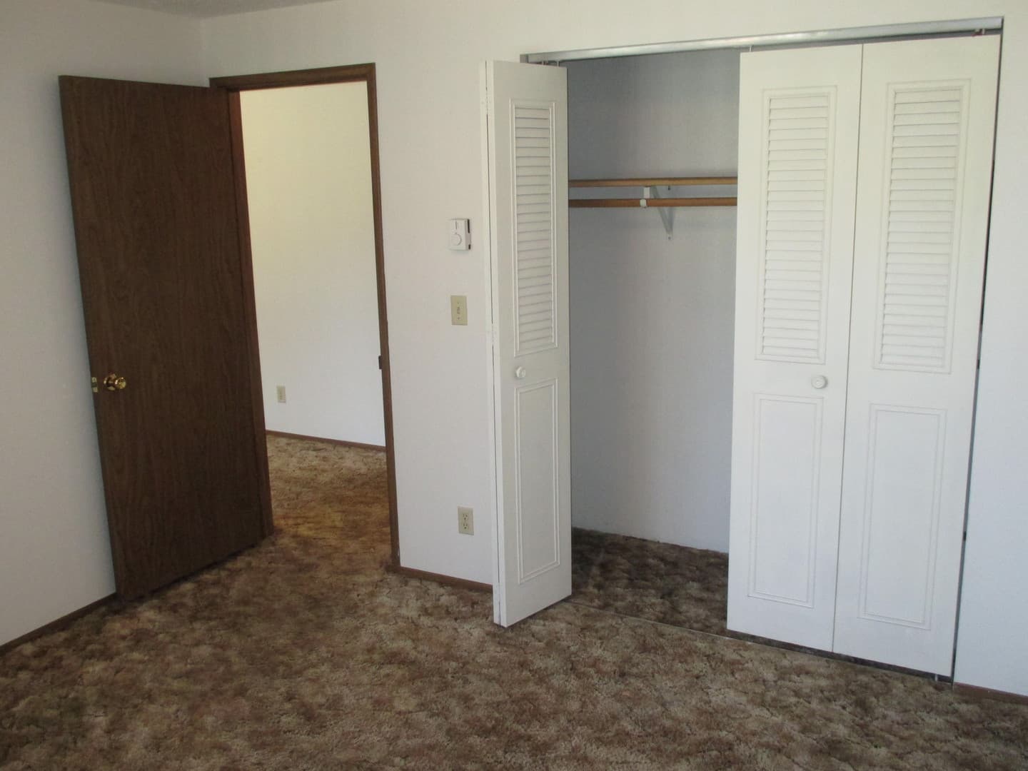 Salem Apartment: 137D Hrubetz Rd SE