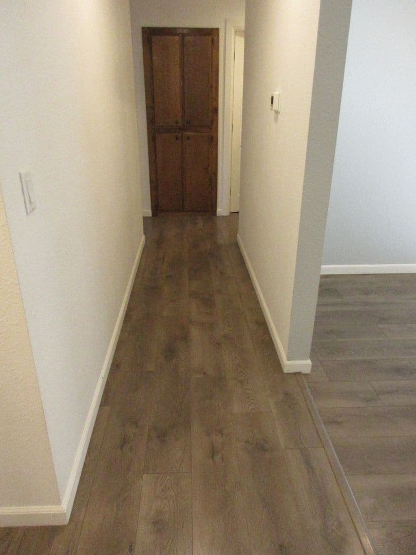Salem House: 1340 Elser Dr SE