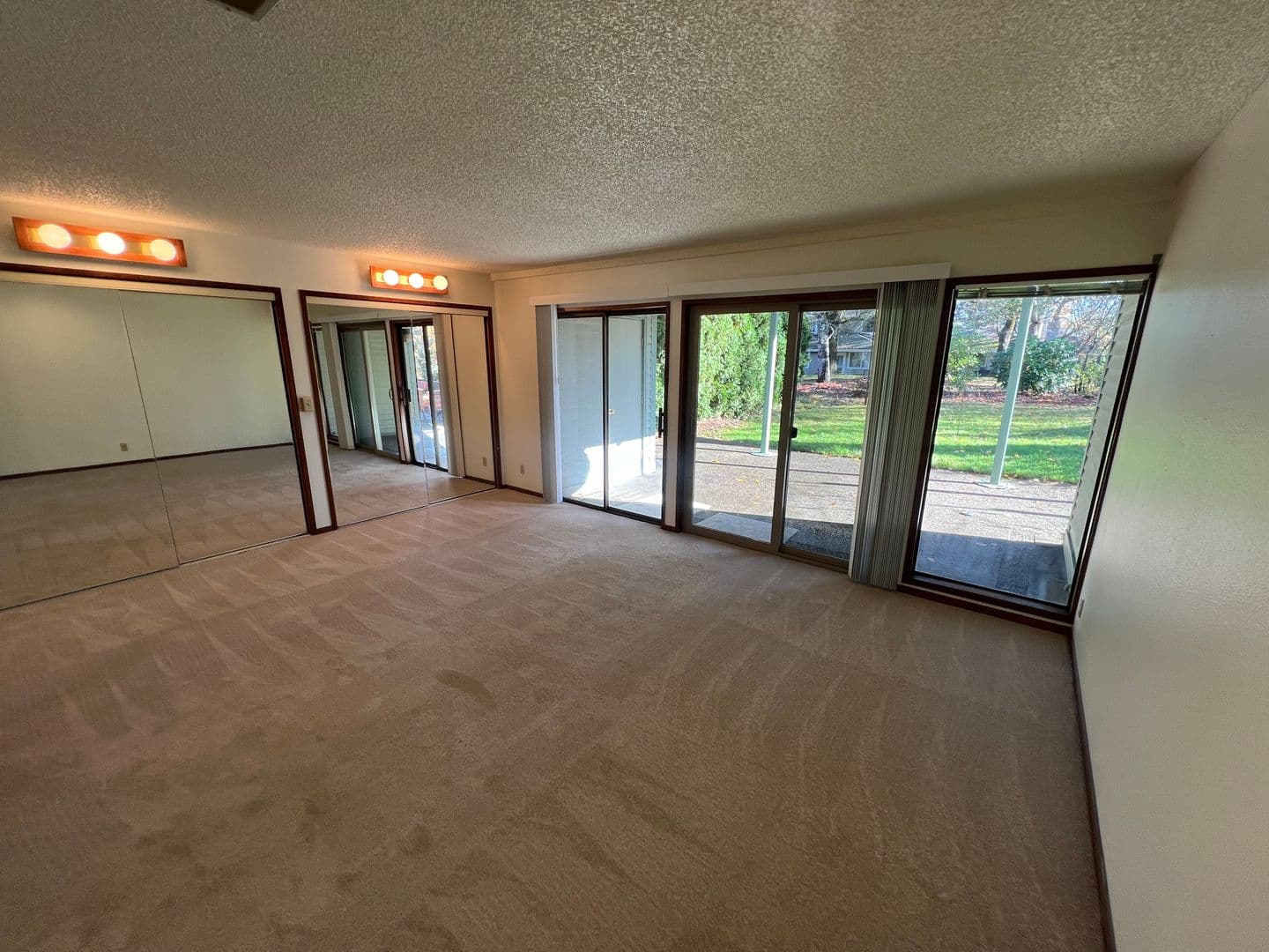 Salem House: 3566 Halifax Sq SE #13
