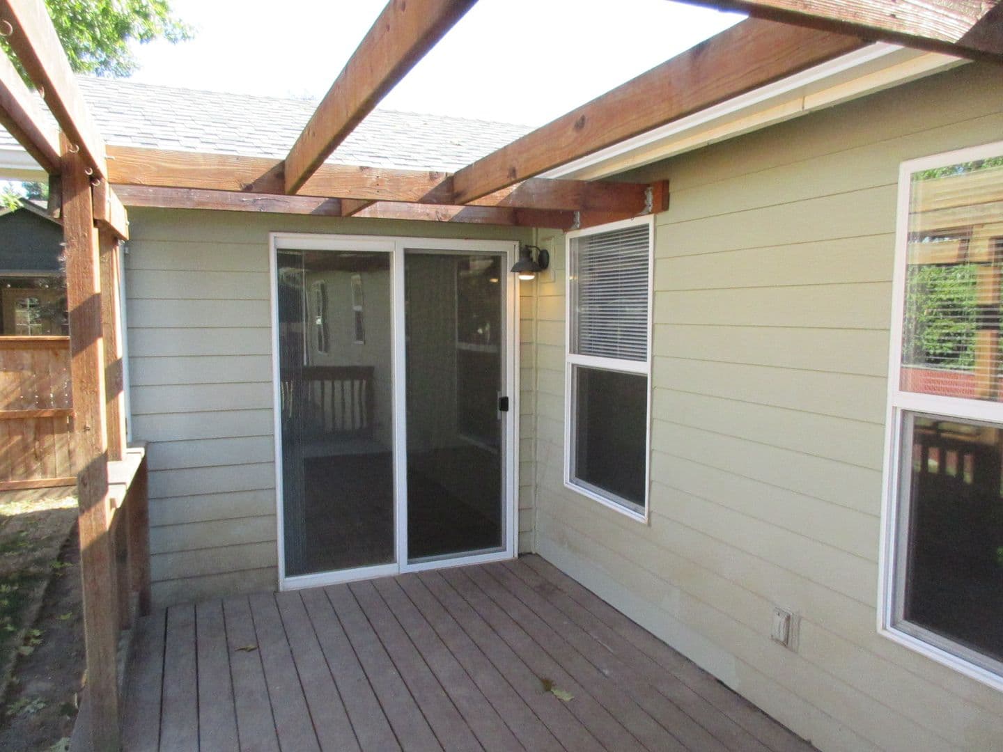 Salem House: 4273 Blazing Star Ct NE