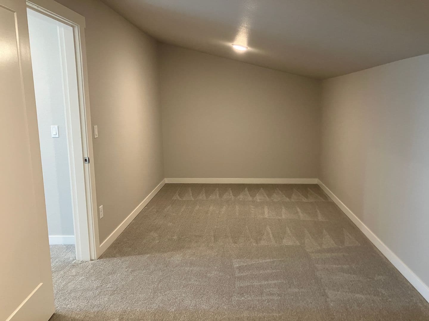 Salem House: 3731 Village Center Dr