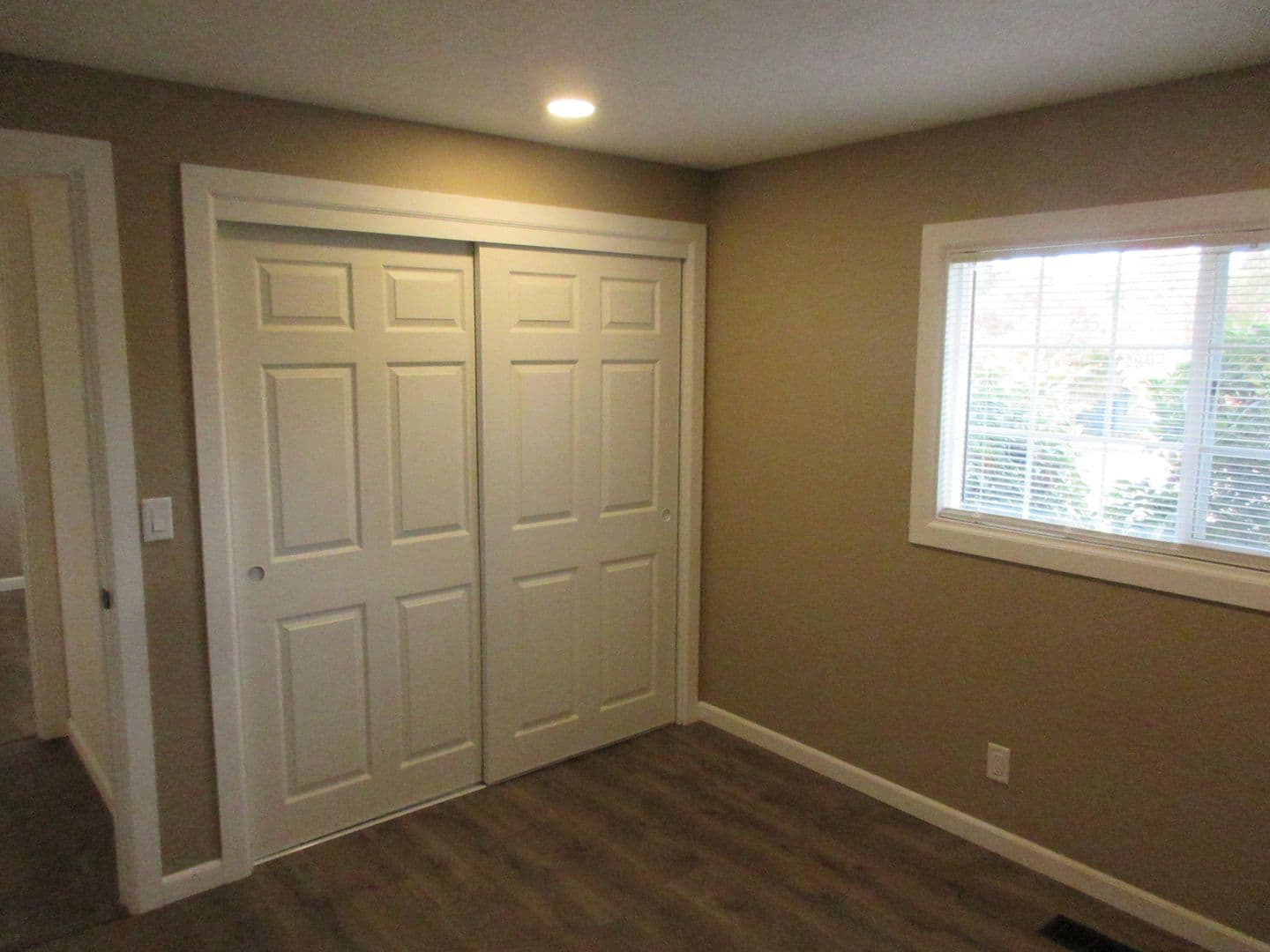 Salem House: 1340 Elser Dr SE