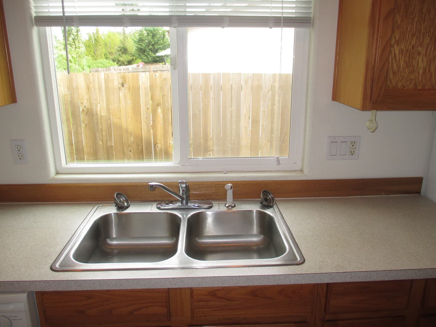 Salem House: 4523 Wildcherry Drive SE
