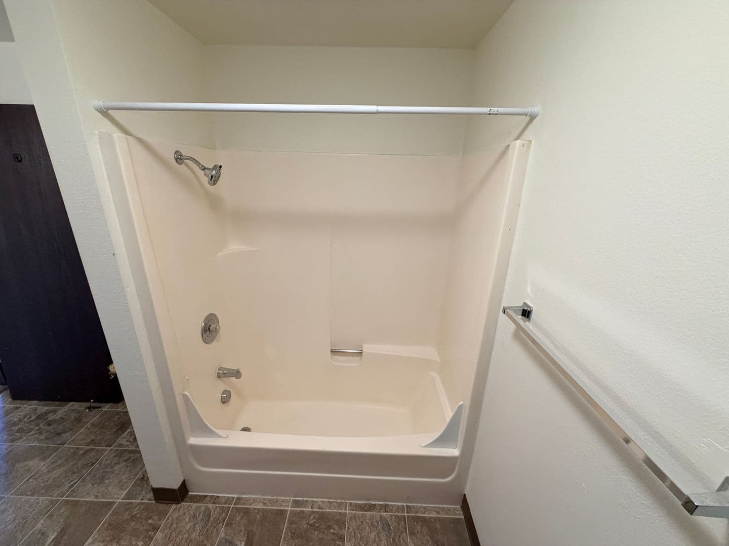 Salem Apartment: 1752 Salishan St. SE