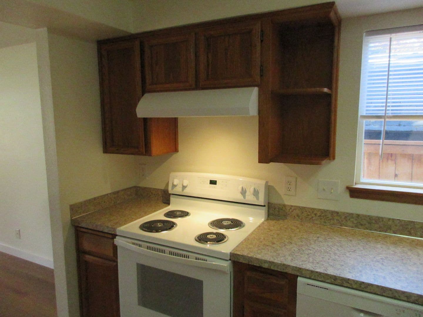 Salem House: 4273 Blazing Star Ct NE